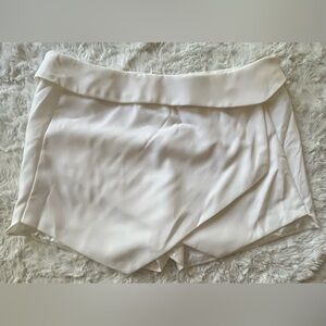 NWT Forever 21 White Envelope Skort Women’s size Large